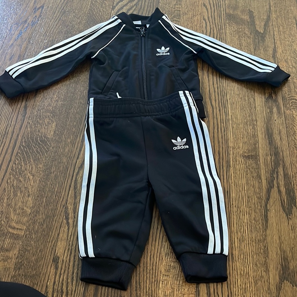 Adidas infant track suit in size 6-9M